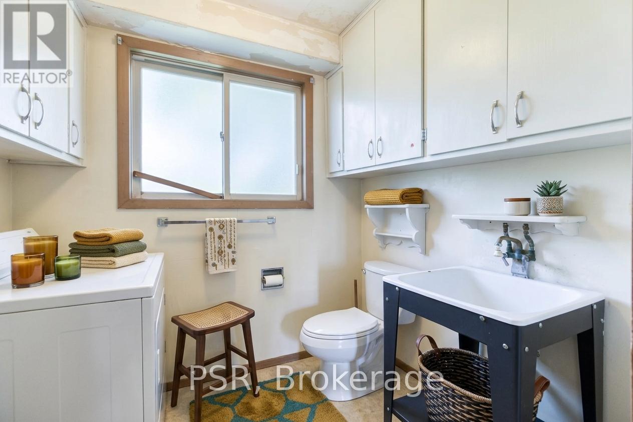 68 Halliwell Drive, Kitchener, Ontario  N2B 2M3 - Photo 15 - X13782230