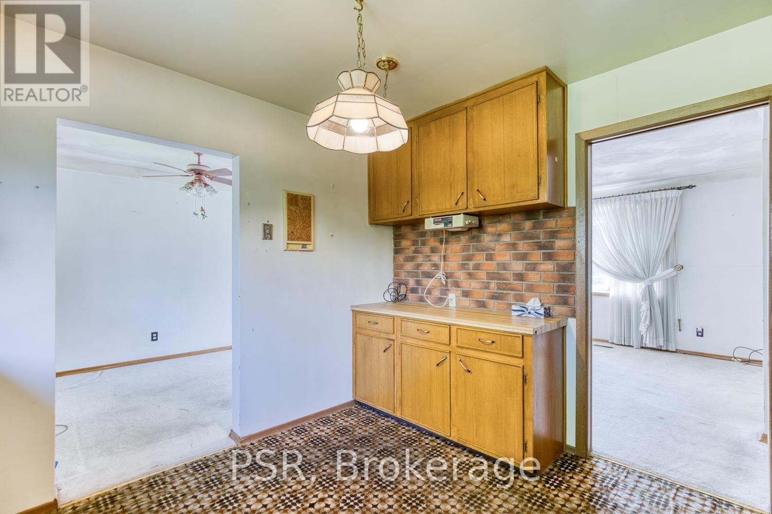 68 Halliwell Drive, Kitchener, Ontario  N2B 2M3 - Photo 28 - X13782230