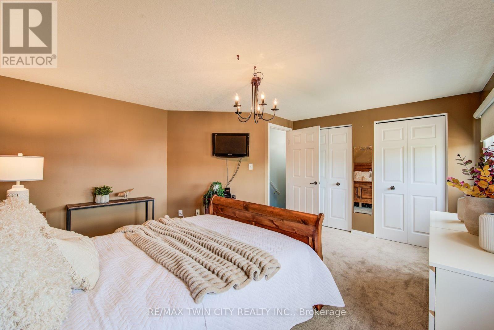 1089 Copper Leaf Crescent, Kitchener, Ontario  N2E 3W4 - Photo 18 - X13782242
