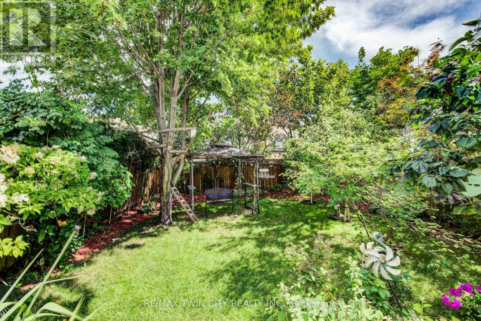 1089 Copper Leaf Crescent, Kitchener, Ontario  N2E 3W4 - Photo 30 - X13782242