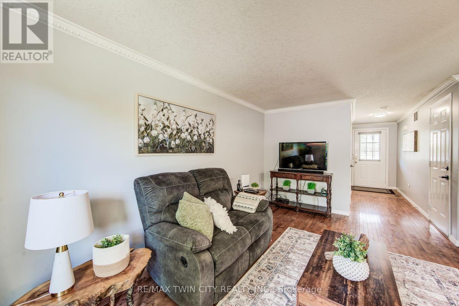 1089 Copper Leaf Crescent, Kitchener, Ontario  N2E 3W4 - Photo 7 - X13782242