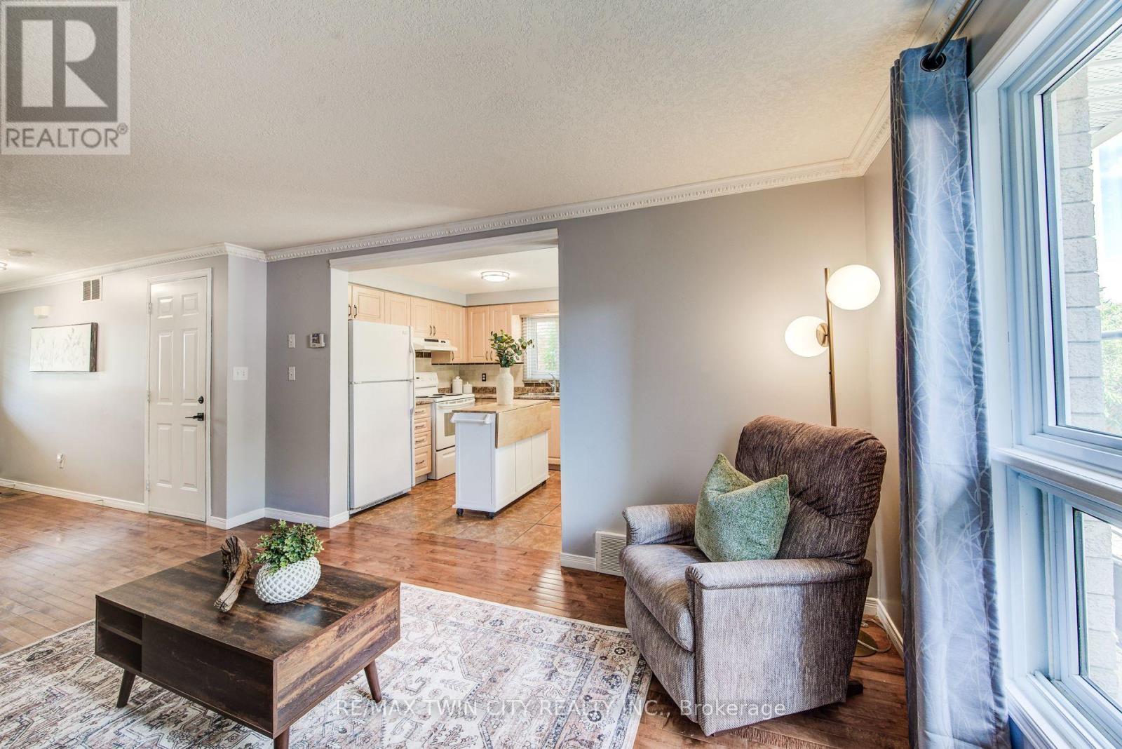 1089 Copper Leaf Crescent, Kitchener, Ontario  N2E 3W4 - Photo 8 - X13782242