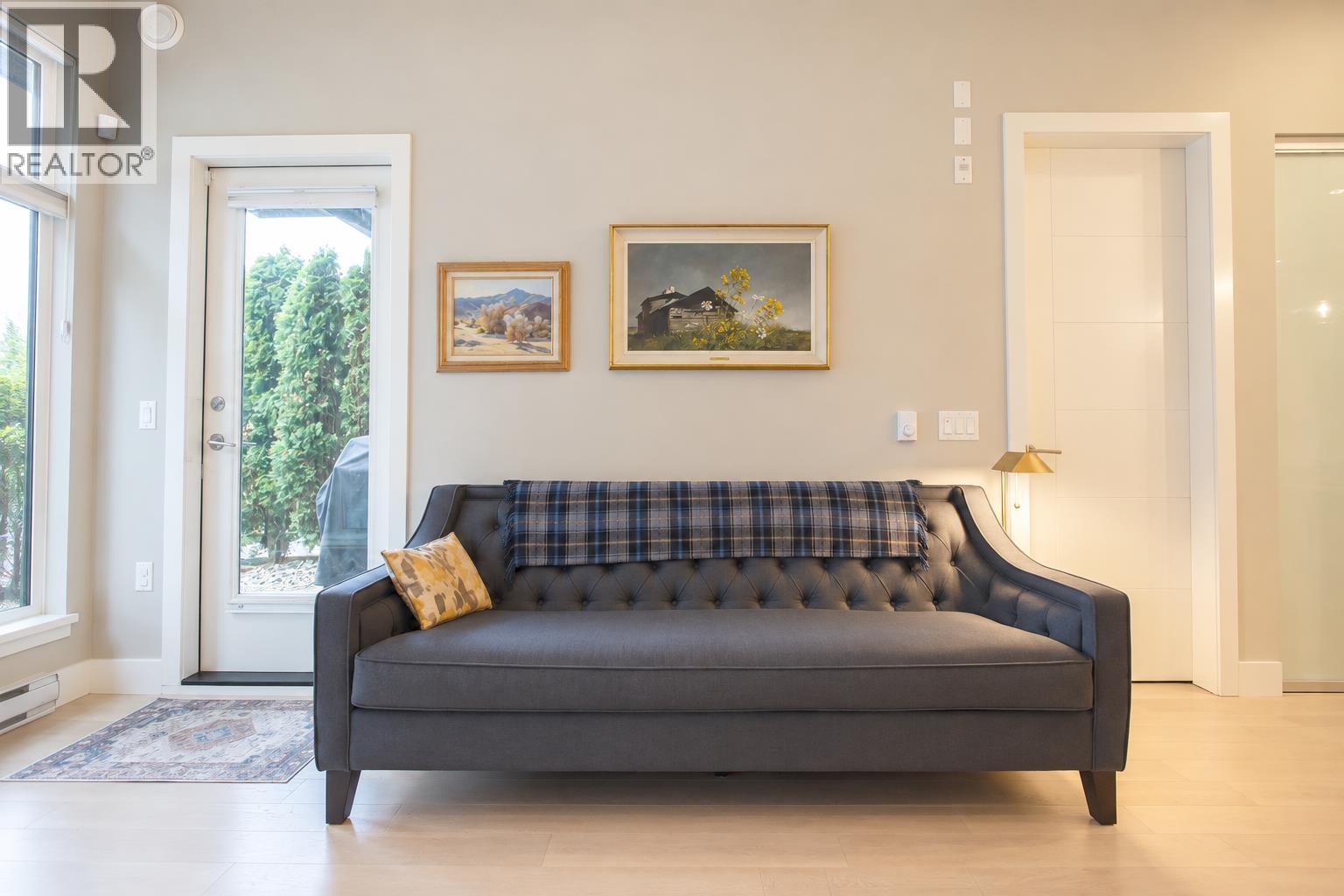 104 260 Salter Street, New Westminster, British Columbia  V3M 0J4 - Photo 3 - R3164961