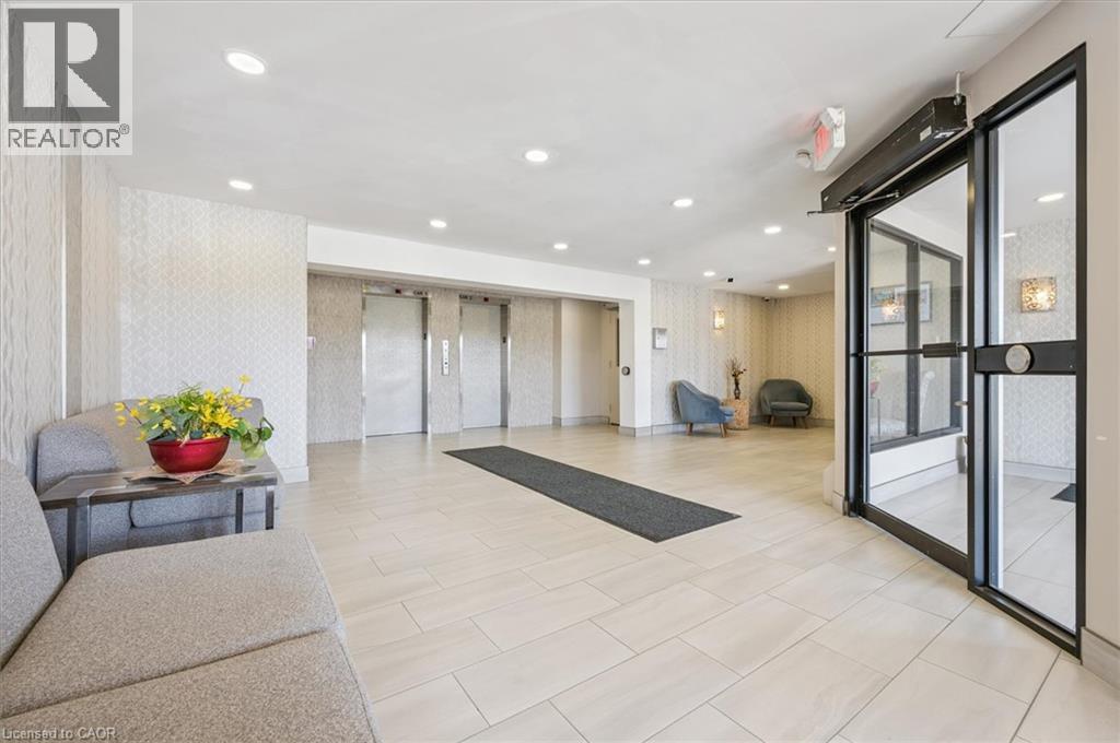 1100 Courtland Avenue E Unit# 302, Kitchener, Ontario  N2C 2H9 - Photo 6 - 40859290