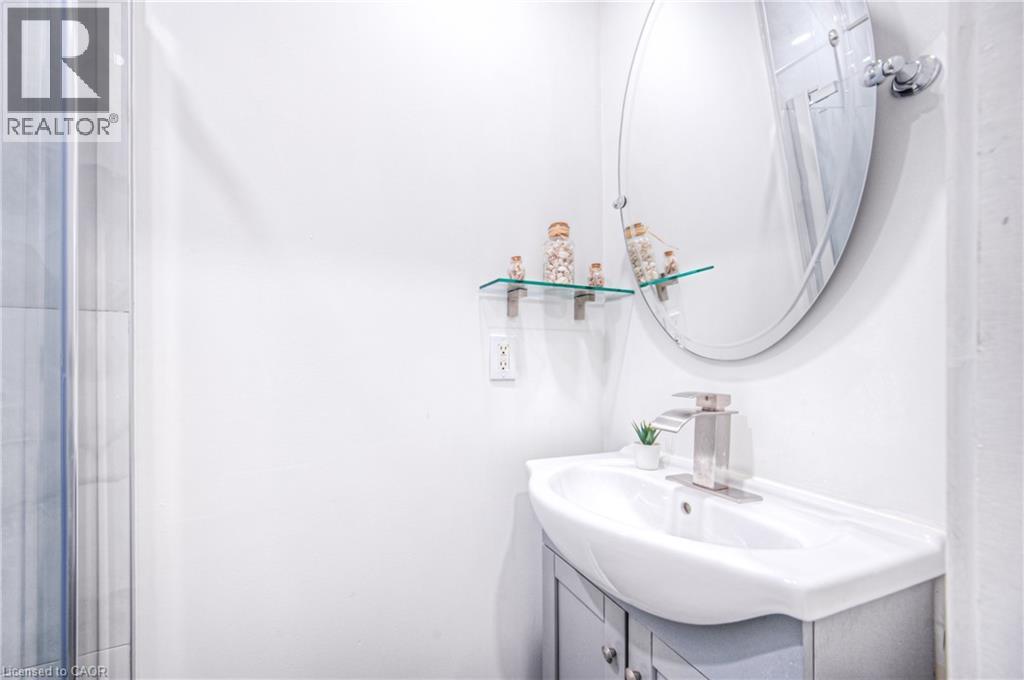 39 Cameron Street N Unit# 1, Kitchener, Ontario  N2H 3A2 - Photo 35 - 40862576