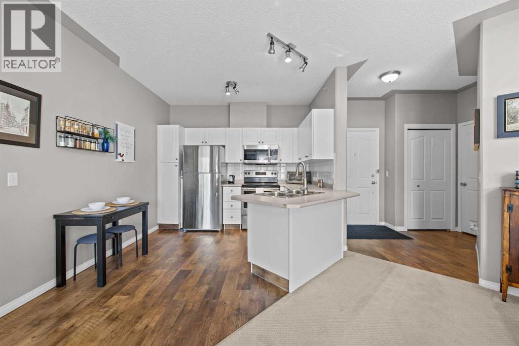 427, 345 Rocky Vista Park Nw, Calgary, Alberta  T3G 5K6 - Photo 5 - A2340027