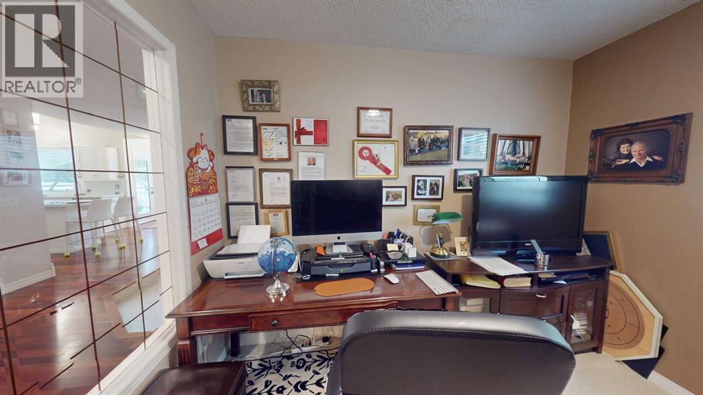 331 Douglas Woods Drive Se, Calgary, Alberta  T2Z 2E9 - Photo 14 - A2341766
