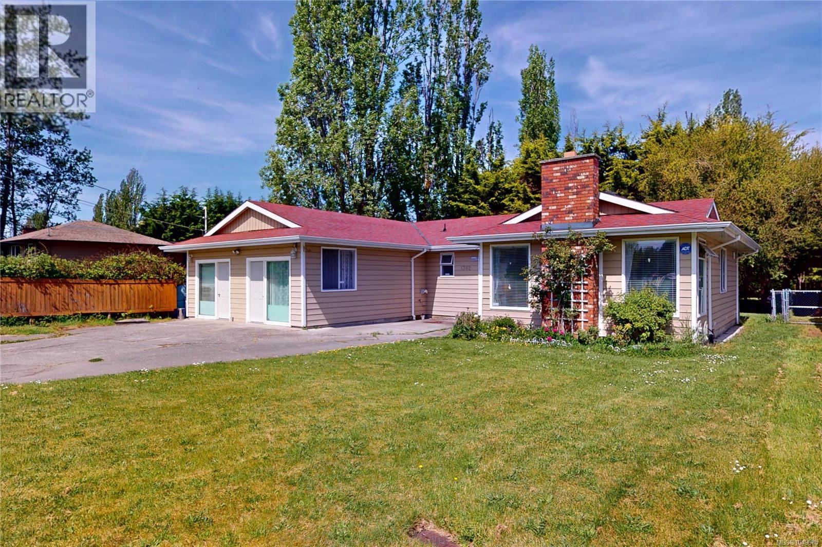 1382 Mckenzie Ave, Saanich, British Columbia  V8P 2M2 - Photo 6 - 1049685
