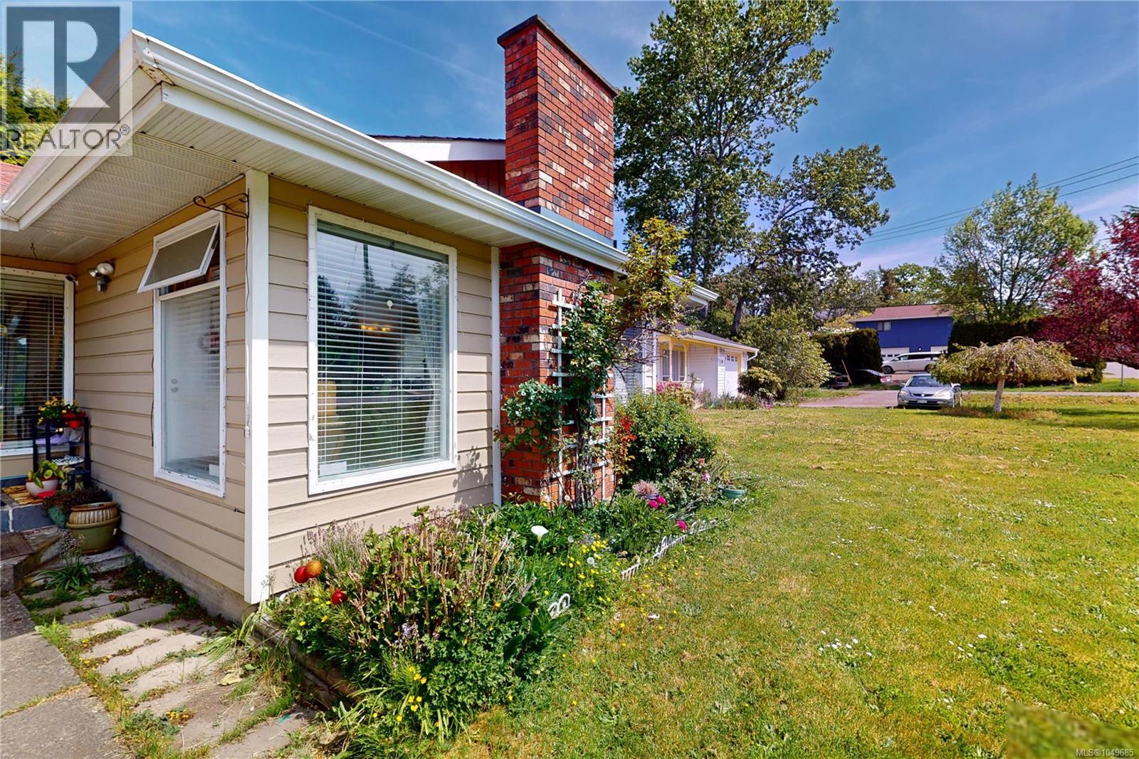 1382 Mckenzie Ave, Saanich, British Columbia  V8P 2M2 - Photo 7 - 1049685