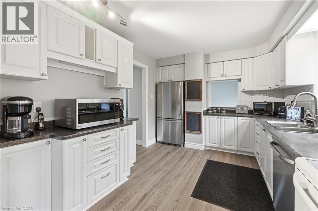 20 Mansfield Street, Brampton, Ontario  L6S 2Y4 - Photo 11 - 40860712