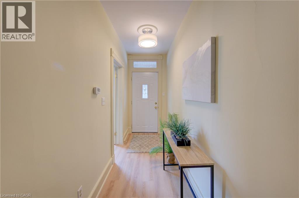 9 Salisbury Avenue, Cambridge, Ontario  N1S 1H7 - Photo 4 - 40862982