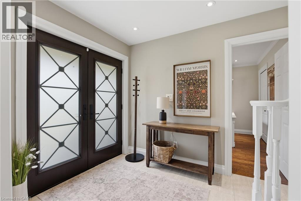 27 John Martin Crescent, Hamilton, Ontario  L8B 0Z9 - Photo 5 - 40863081