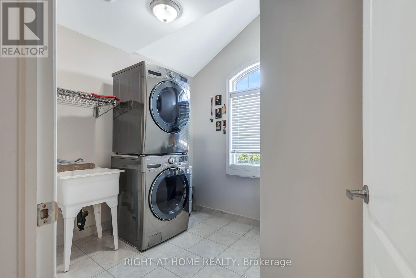 209 Rivertree Street, Ottawa, Ontario  K2M 0J4 - Photo 21 - X13782438