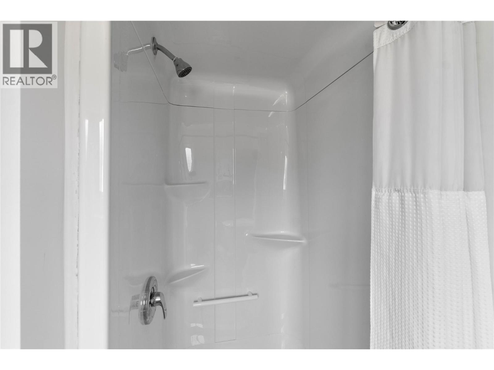811 Sumac Place, Kamloops, British Columbia  V2B 6R4 - Photo 18 - 10400259