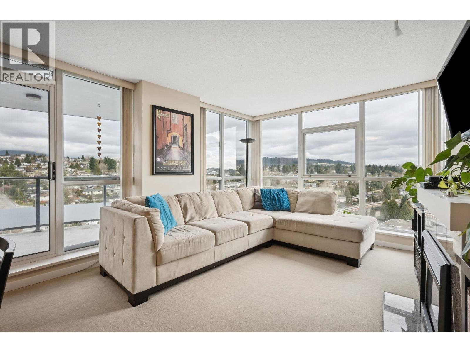 1402 2225 Holdom Avenue, Burnaby, British Columbia  V5B 0A1 - Photo 3 - R3165106