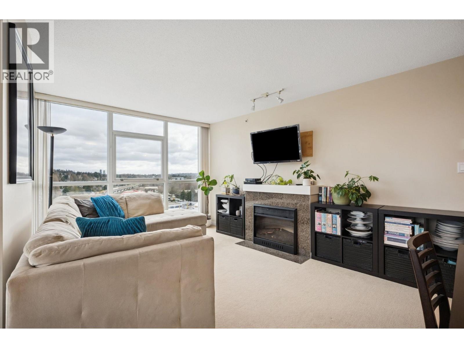 1402 2225 Holdom Avenue, Burnaby, British Columbia  V5B 0A1 - Photo 4 - R3165106