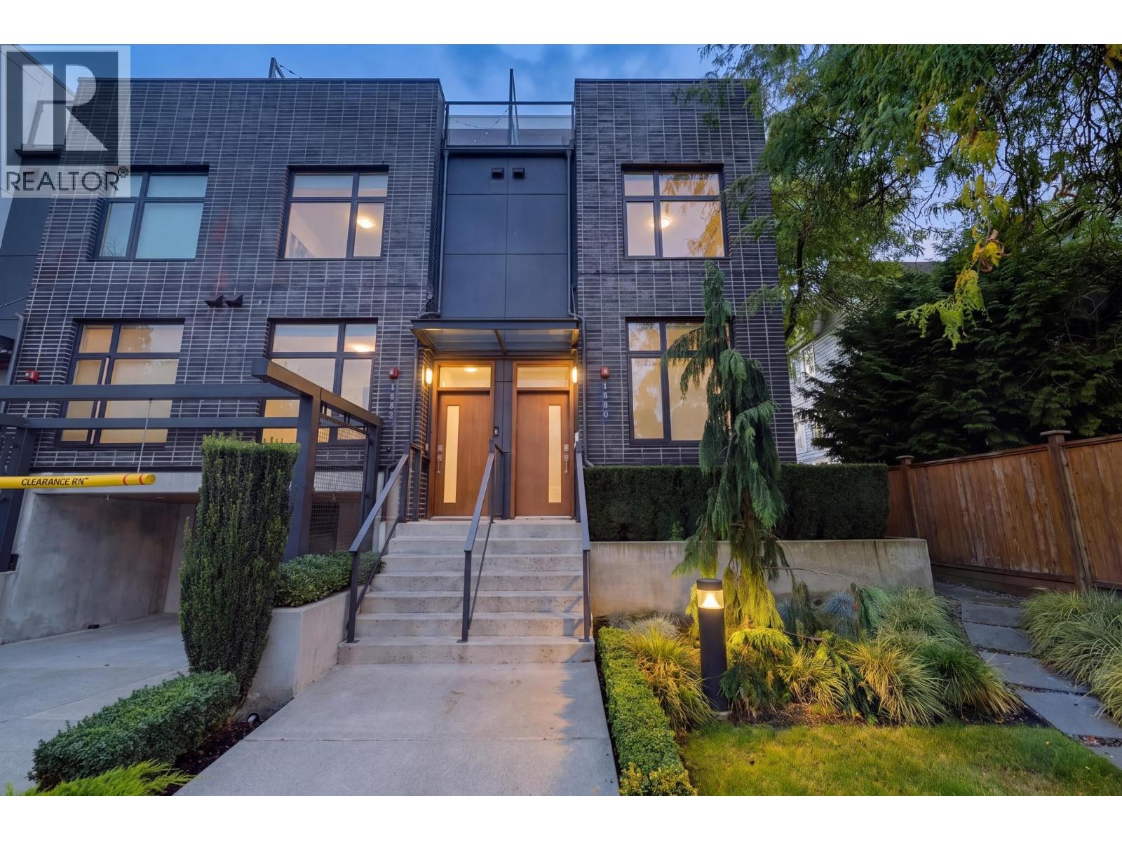 1880 E GEORGIA STREET, vancouver, British Columbia