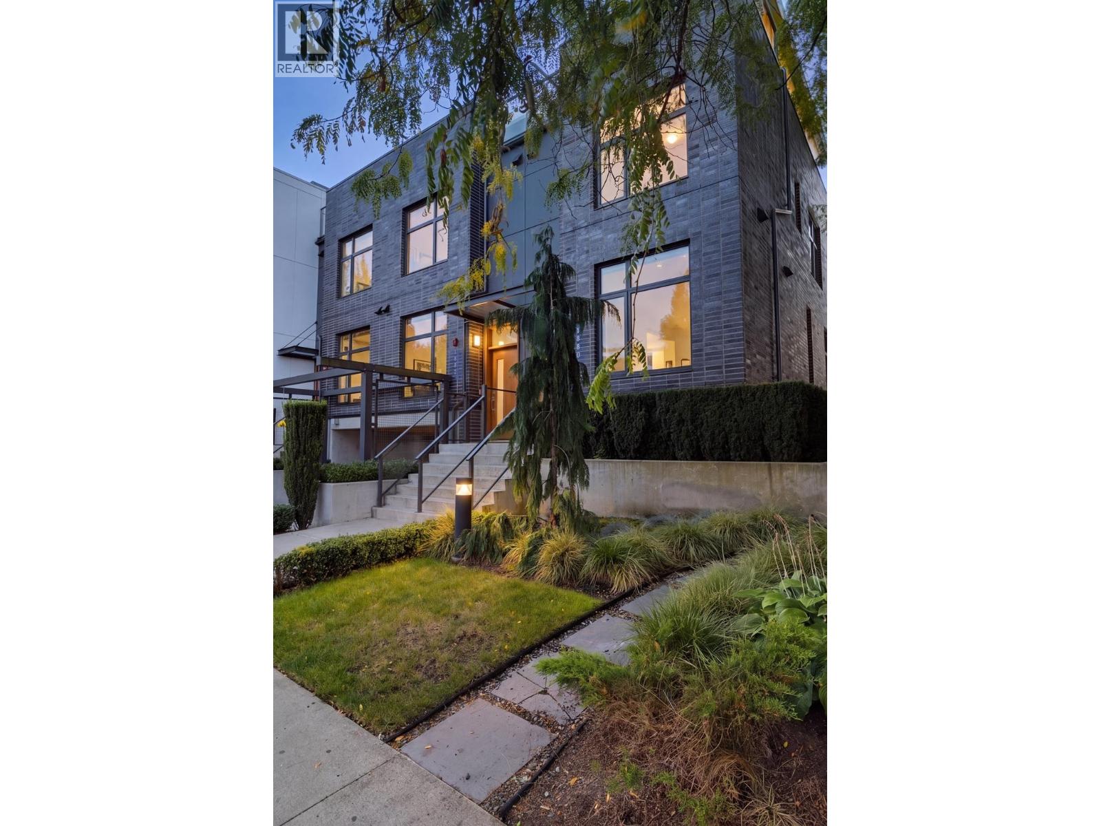 1880 E Georgia Street, Vancouver, British Columbia  V5L 2B6 - Photo 36 - R3165115
