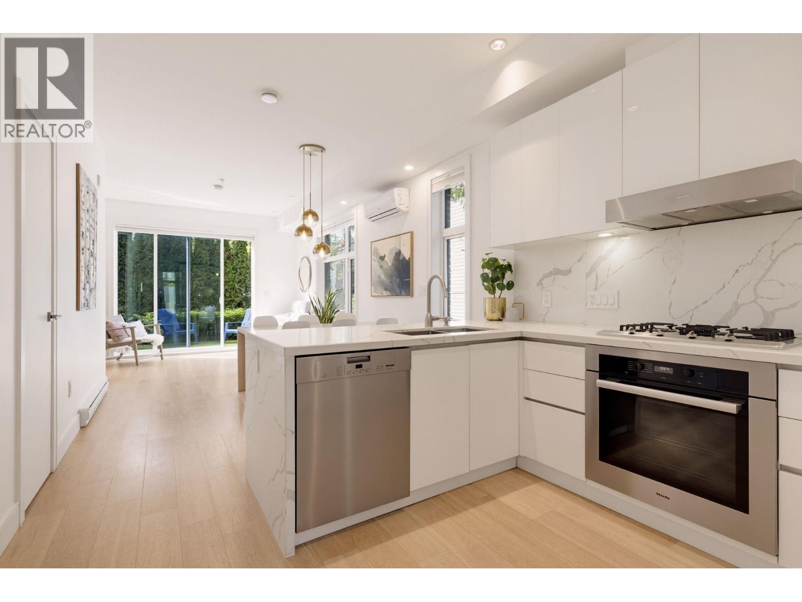1880 E Georgia Street, Vancouver, British Columbia  V5L 2B6 - Photo 4 - R3165115