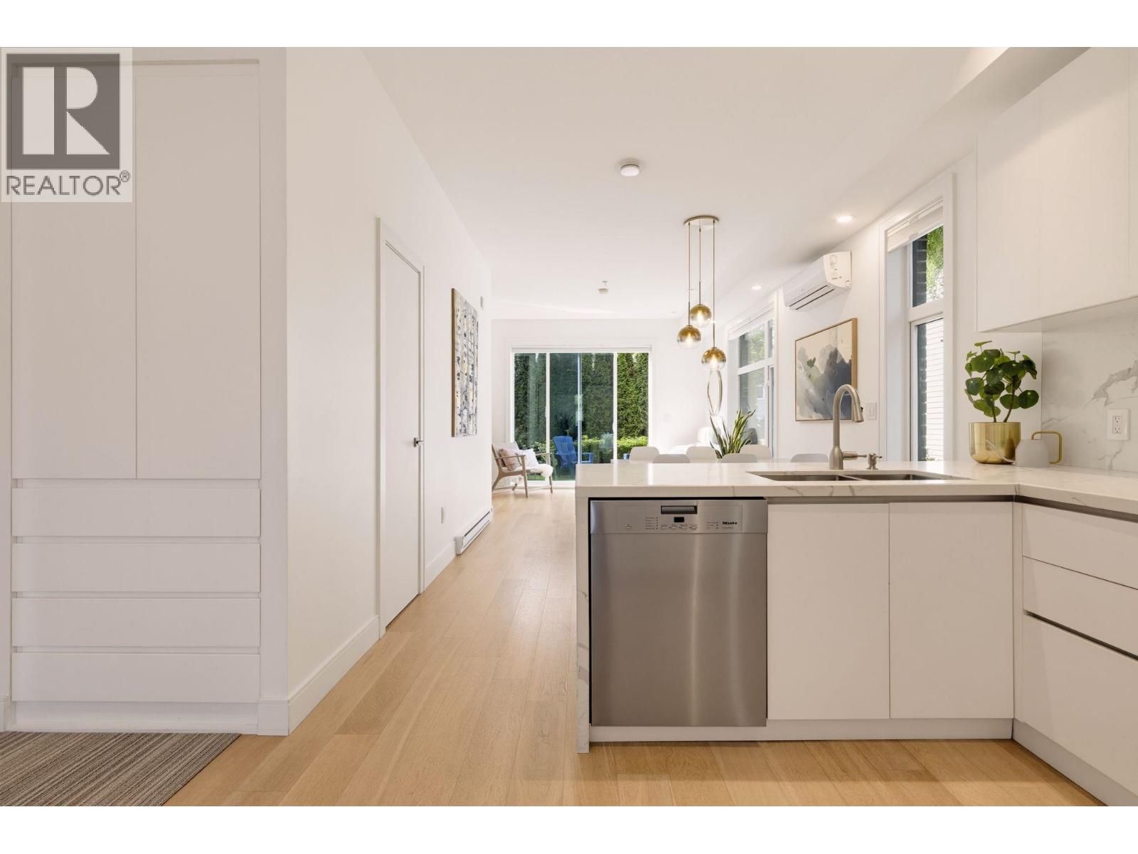 1880 E Georgia Street, Vancouver, British Columbia  V5L 2B6 - Photo 6 - R3165115
