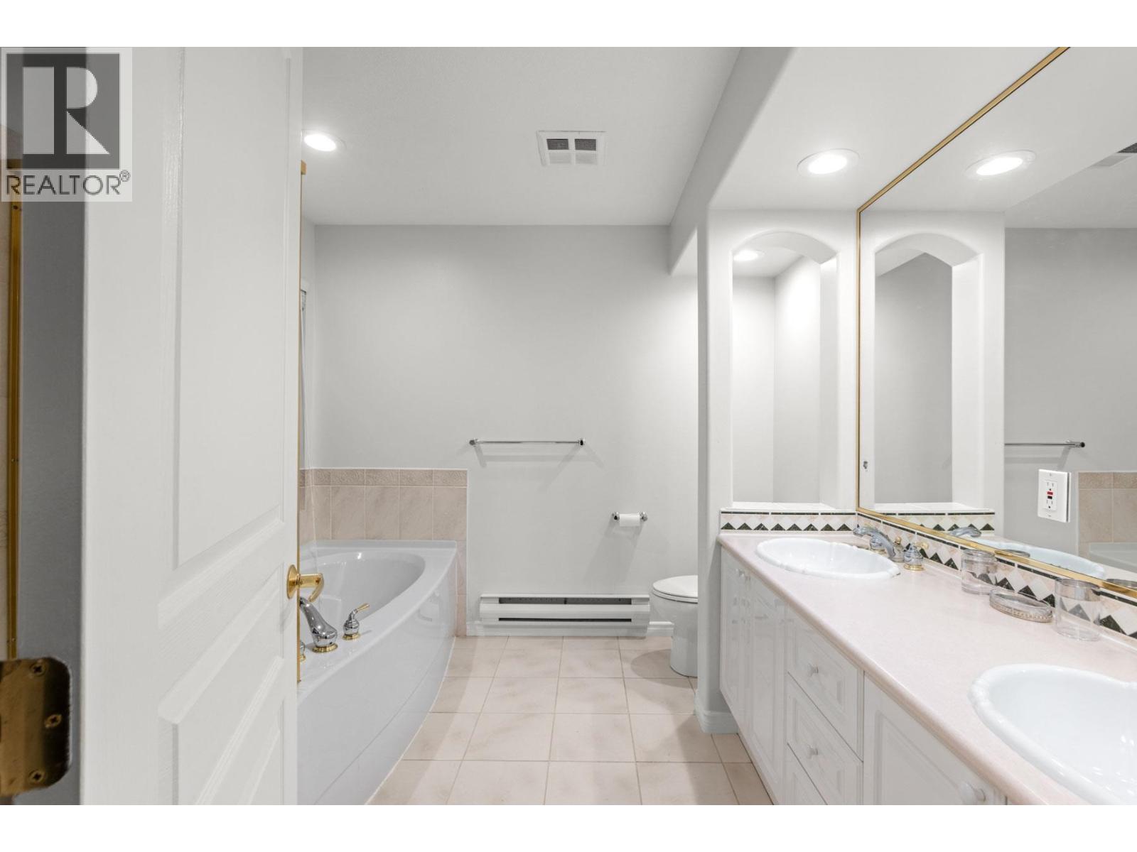 1188 Strathaven Drive, North Vancouver, British Columbia  V7H 2Z6 - Photo 19 - R3165118