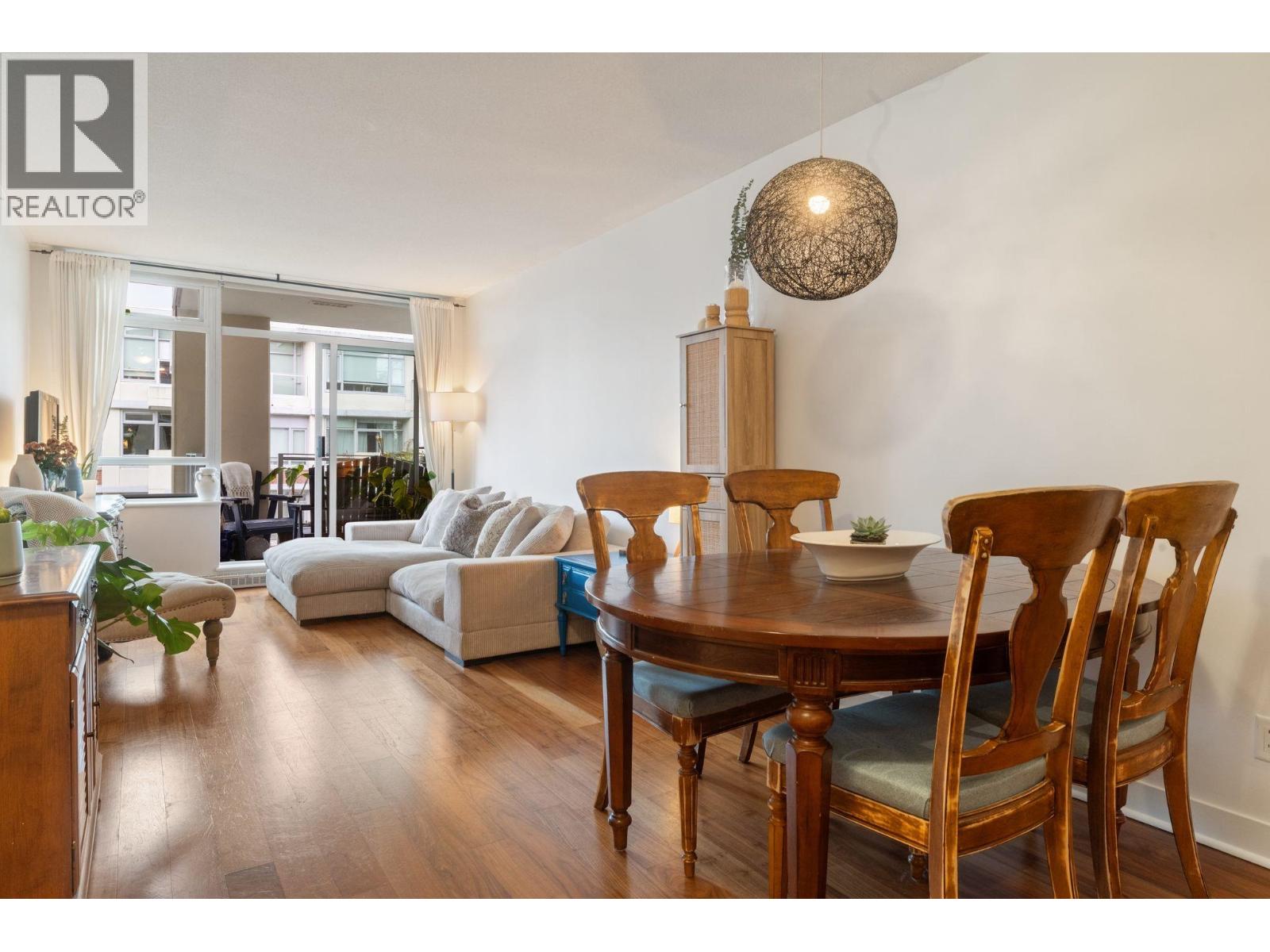 608 2228 W BROADWAY, vancouver, British Columbia