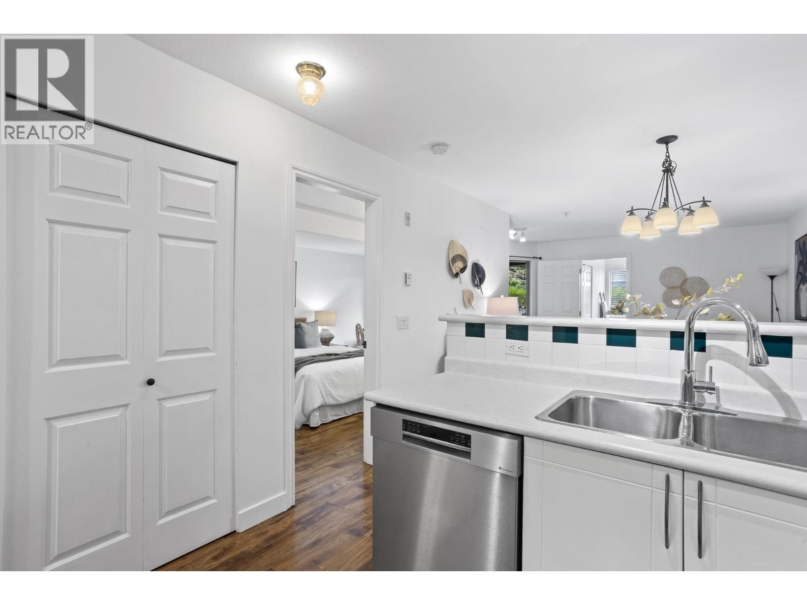 104 688 E 16th Avenue, Vancouver, British Columbia  V5T 2V4 - Photo 10 - R3165138