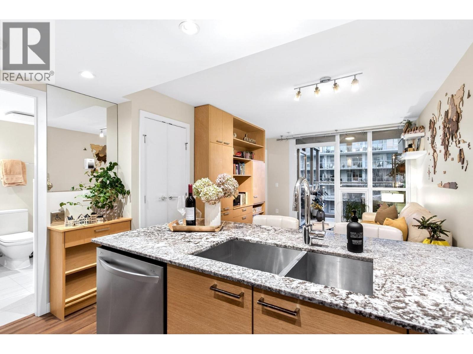 413 135 E 17 Street, North Vancouver, British Columbia  V7L 0C4 - Photo 8 - R3165149