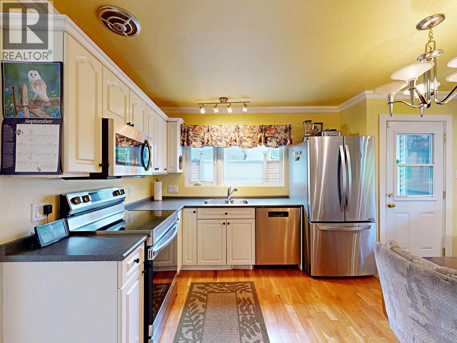 901 Dundonald Drive, Port Moody, British Columbia  V3H 1B8 - Photo 7 - R3165126