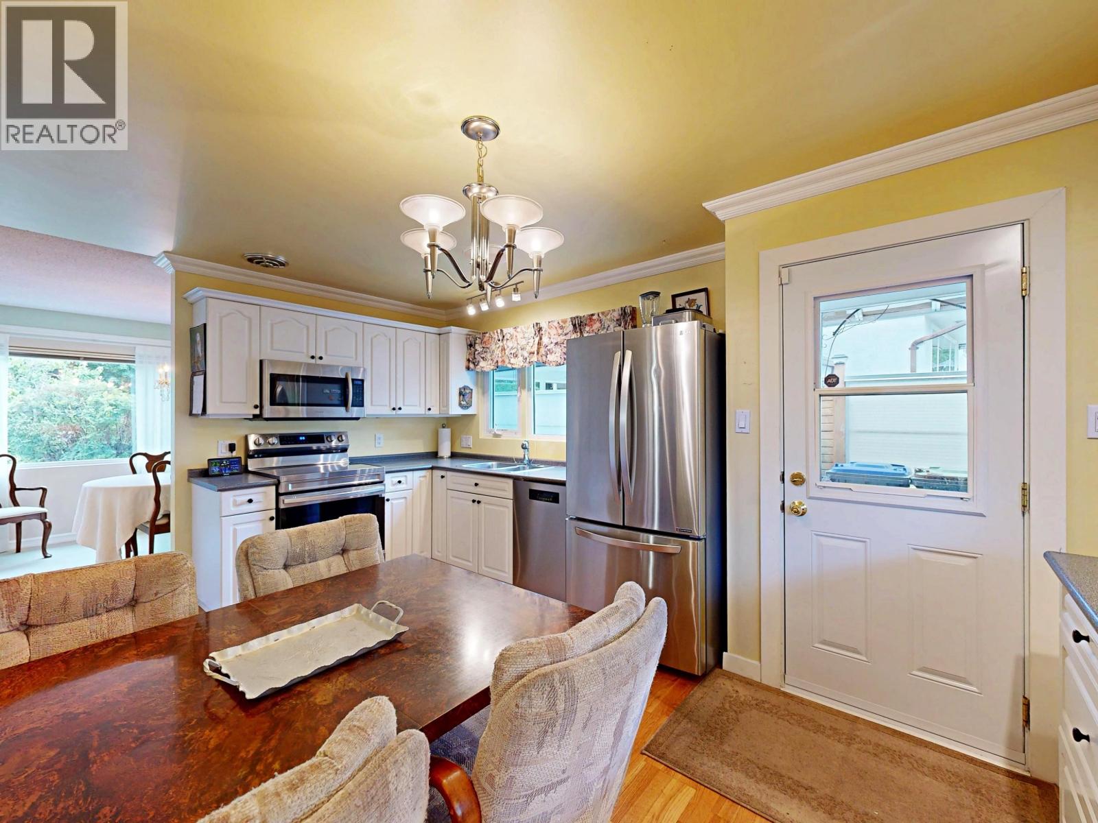901 Dundonald Drive, Port Moody, British Columbia  V3H 1B8 - Photo 9 - R3165126