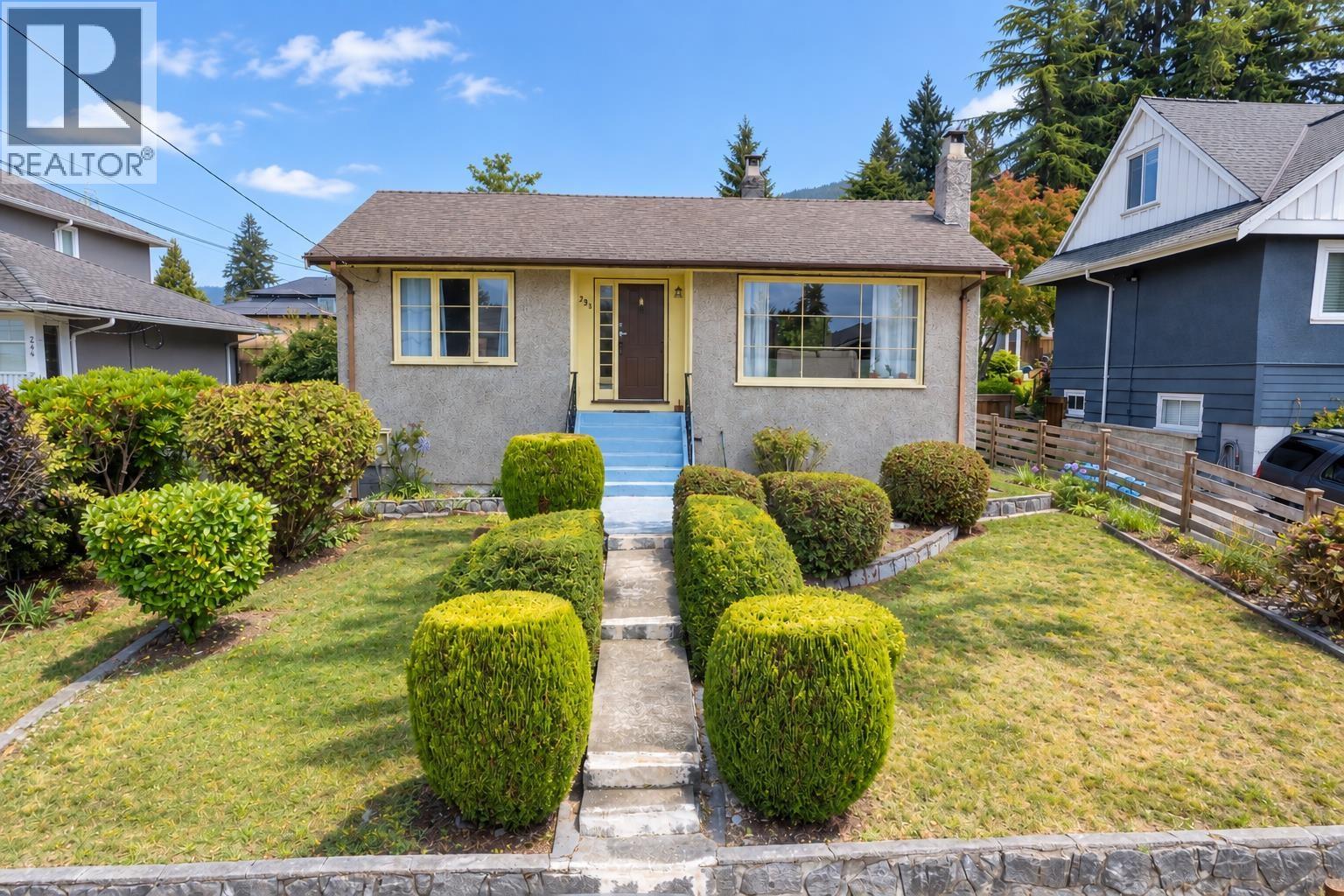 234 W ST. JAMES ROAD, north vancouver, British Columbia
