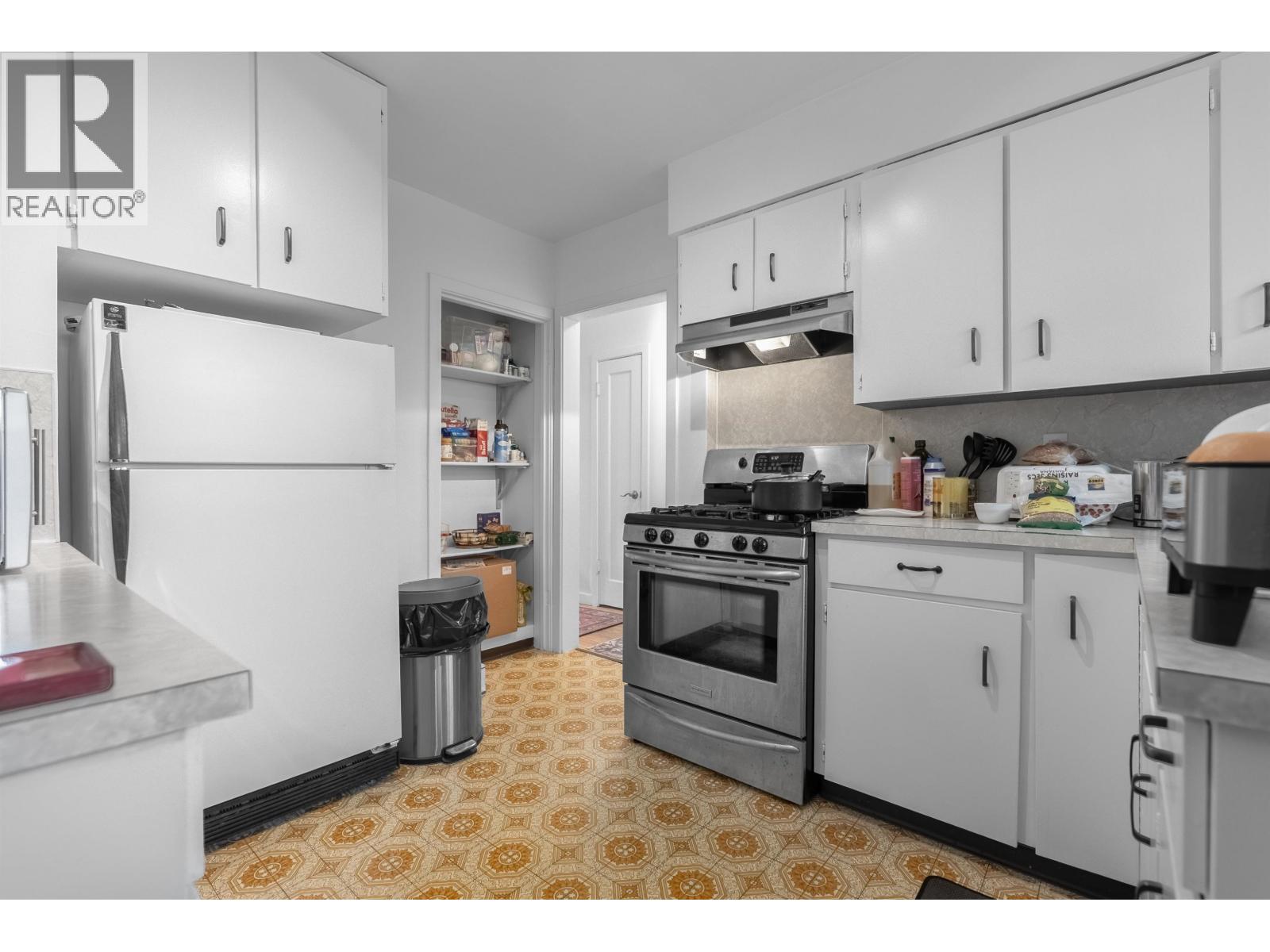 234 W St. James Road, North Vancouver, British Columbia  V7N 2P3 - Photo 18 - R3165137