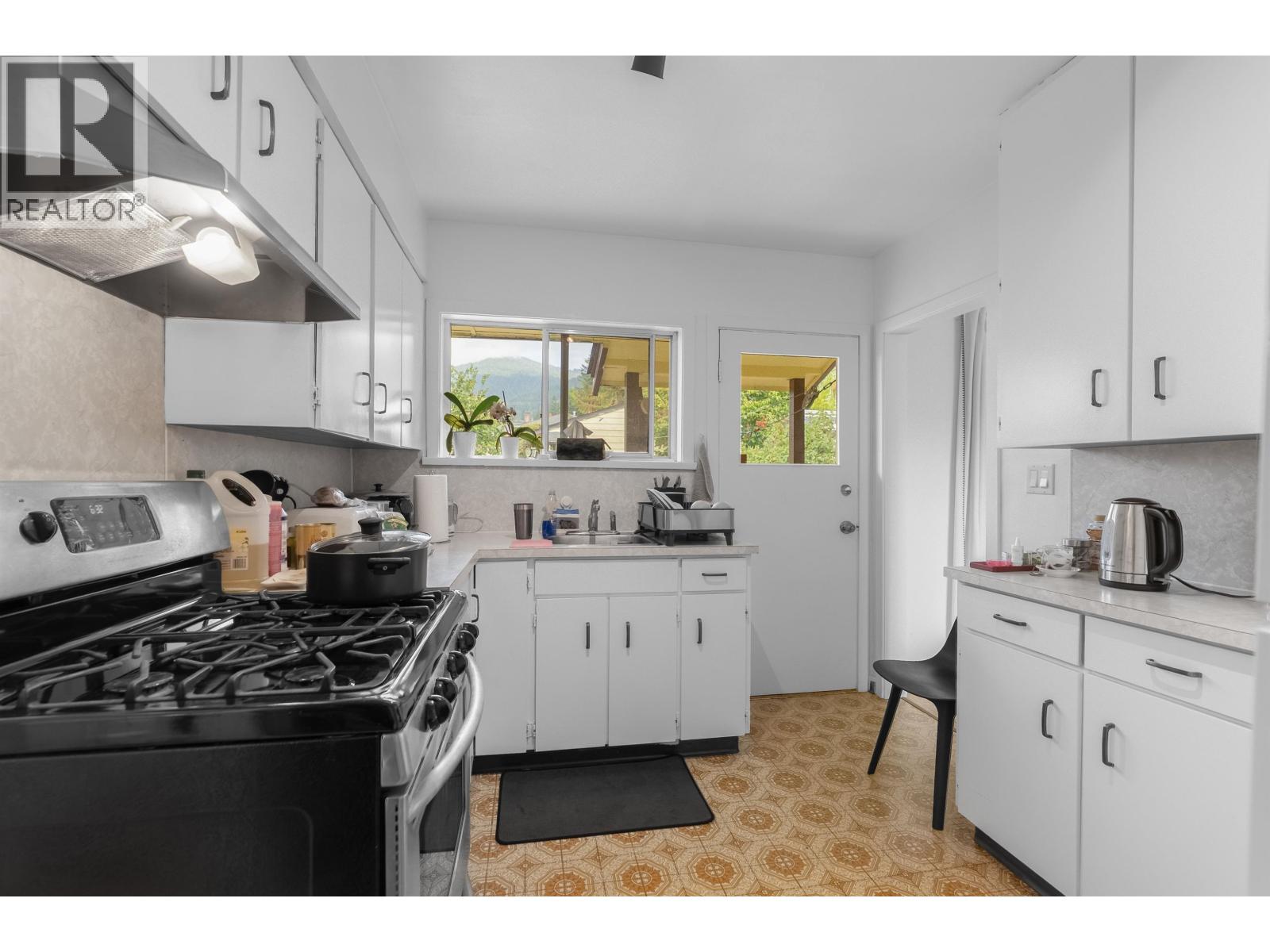 234 W St. James Road, North Vancouver, British Columbia  V7N 2P3 - Photo 20 - R3165137