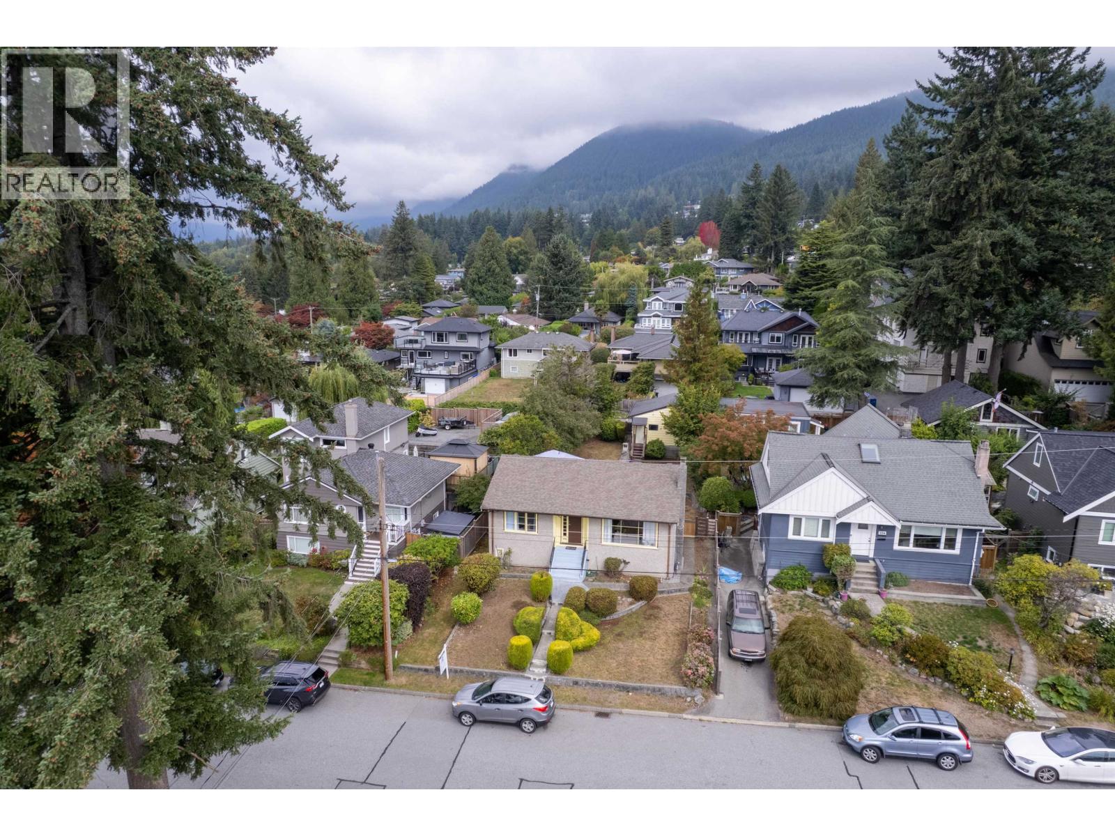 234 W St. James Road, North Vancouver, British Columbia  V7N 2P3 - Photo 31 - R3165137