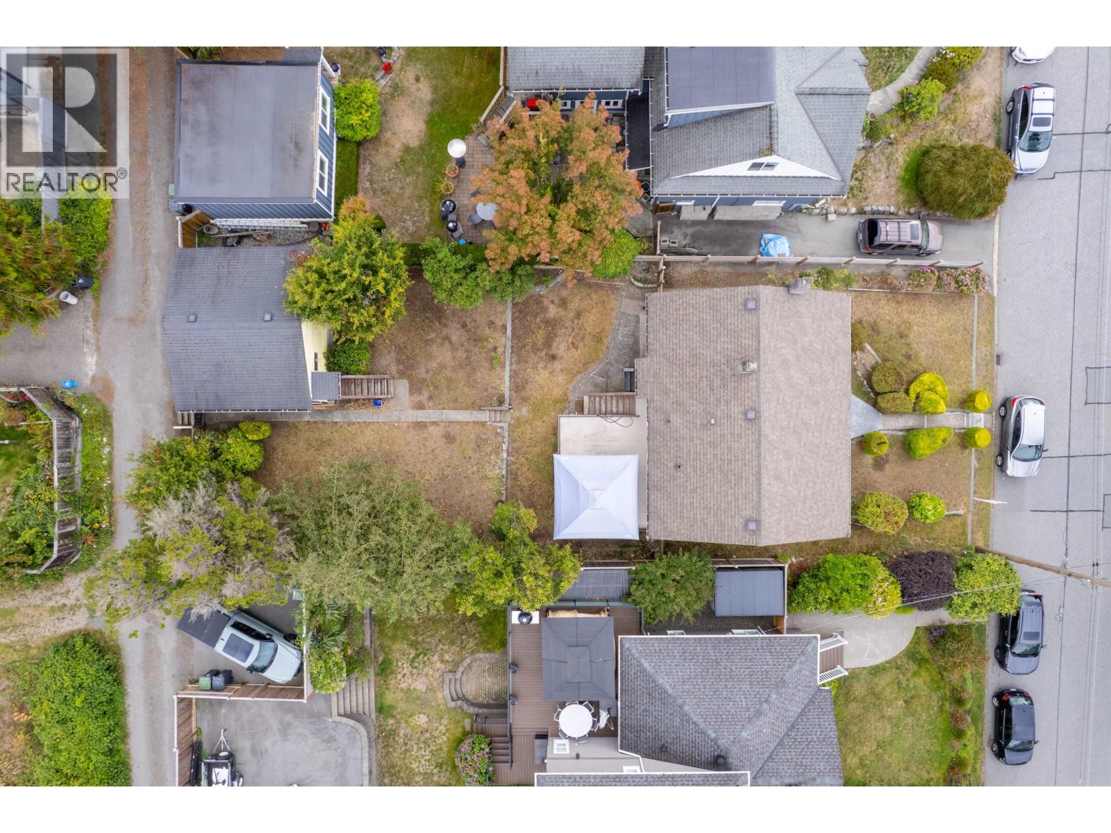 234 W St. James Road, North Vancouver, British Columbia  V7N 2P3 - Photo 34 - R3165137