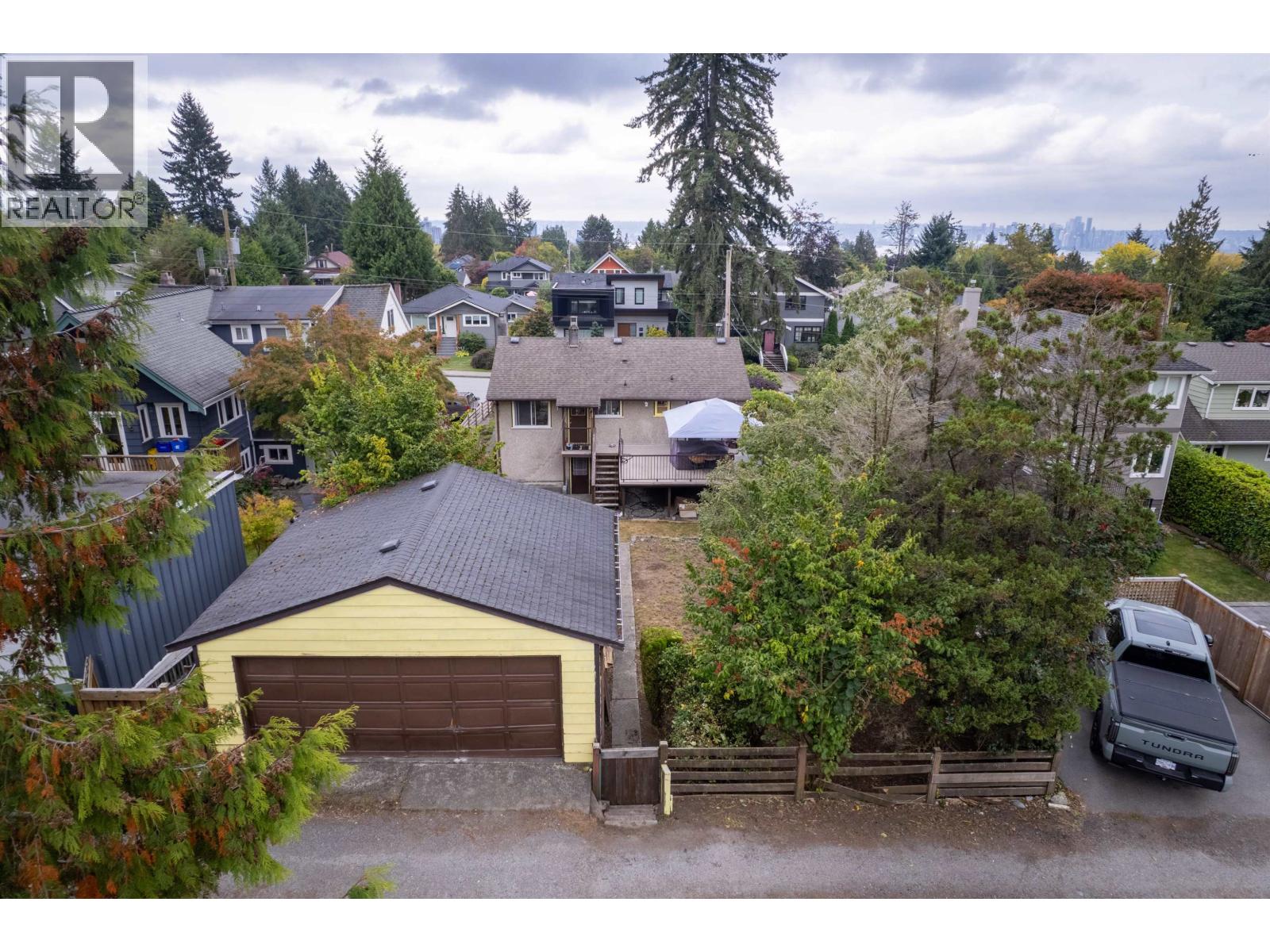 234 W St. James Road, North Vancouver, British Columbia  V7N 2P3 - Photo 36 - R3165137