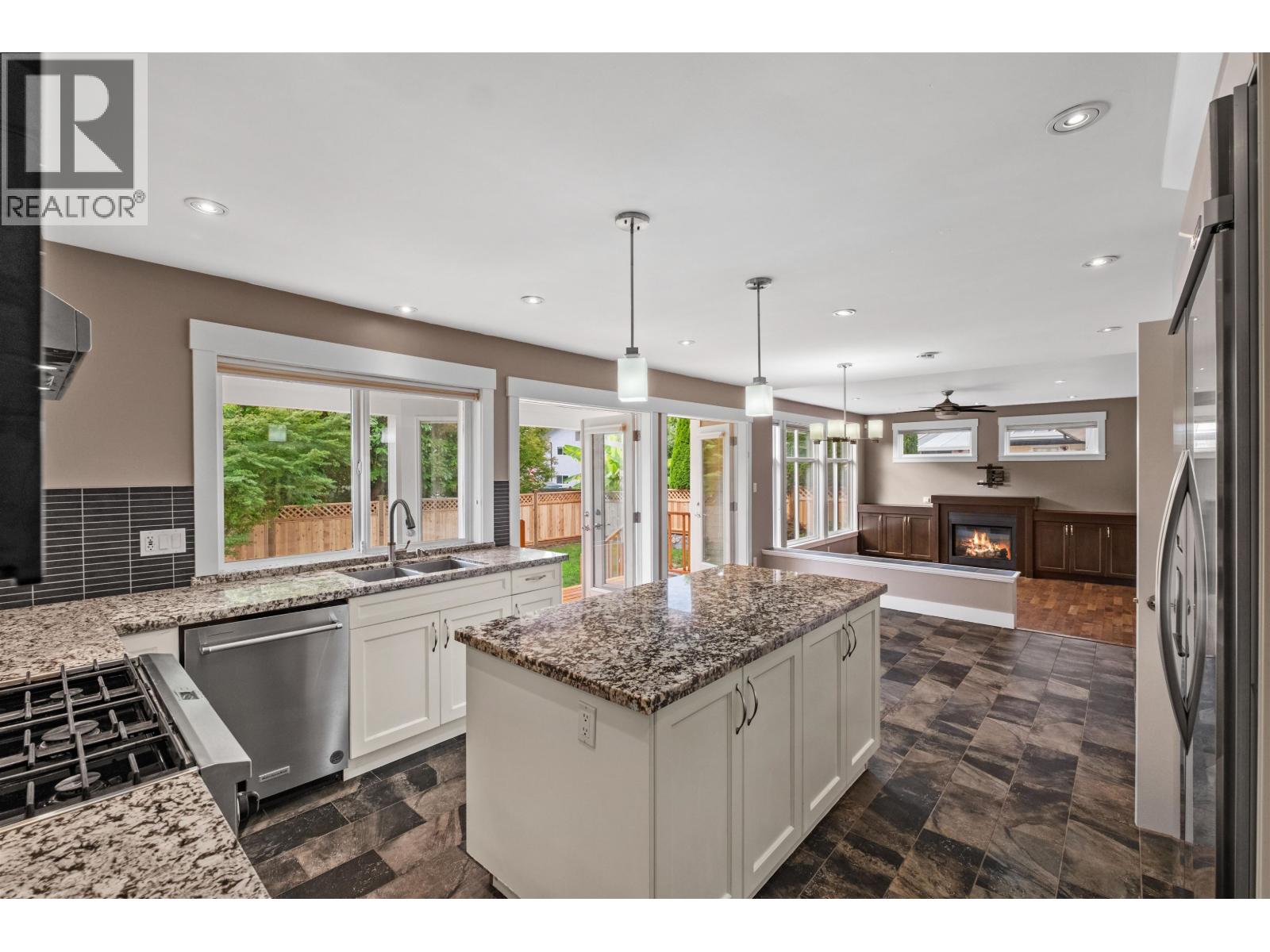 1501 Frederick Road, North Vancouver, British Columbia  V7K 1J6 - Photo 8 - R3165143