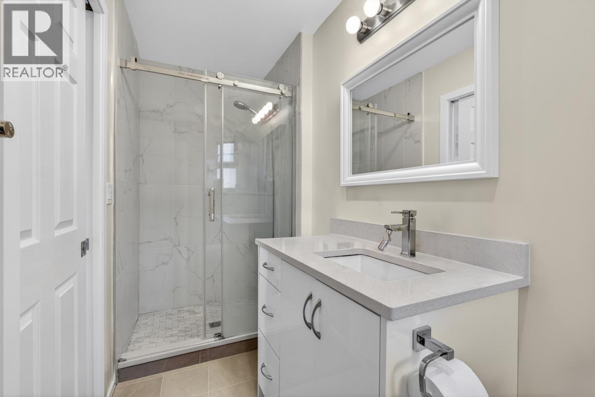 8026 18th Avenue, Burnaby, British Columbia  V3N 1J8 - Photo 11 - R3165148
