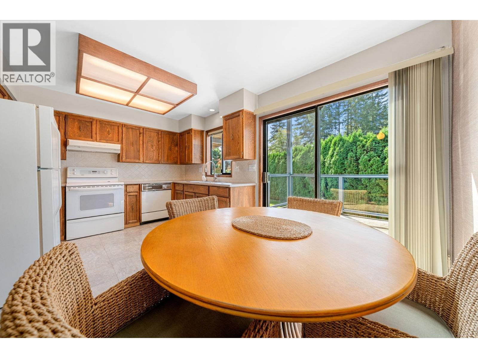 3833 Lynn Valley Road, North Vancouver, British Columbia  V7K 2S7 - Photo 15 - R3165163