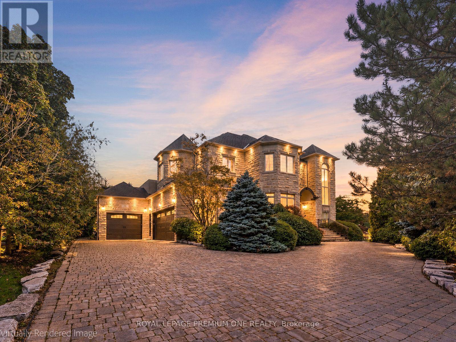 36 NORTHFIELD COURT, Vaughan, Ontario