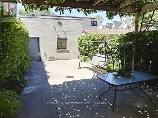 Main - 260 Ossington Avenue, Toronto, Ontario  M6J 3A2 - Photo 12 - C13782108