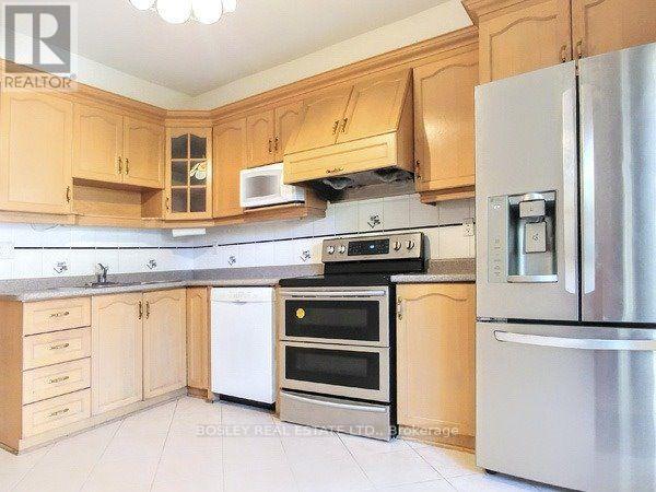 Main - 260 Ossington Avenue, Toronto, Ontario  M6J 3A2 - Photo 3 - C13782108
