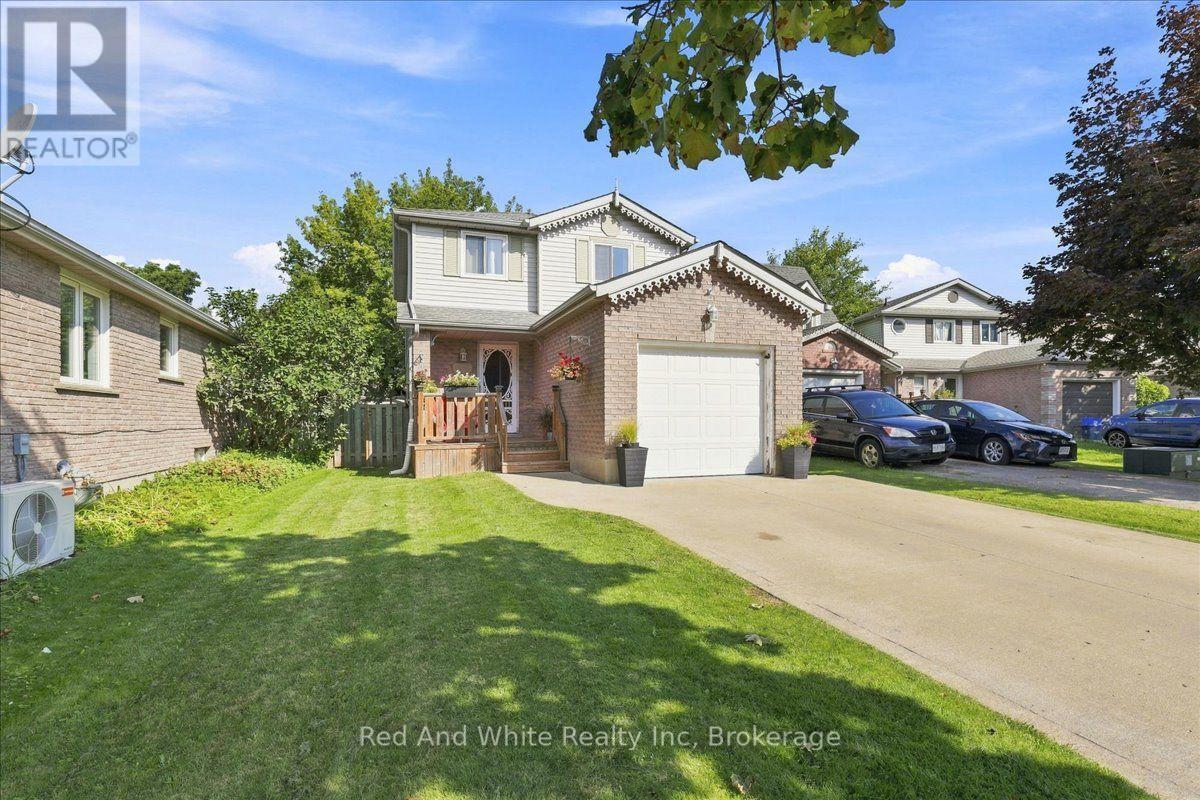 339 Northview Heights Place, Cambridge, Ontario N1R 8J1 - Photo 1 - X13782486