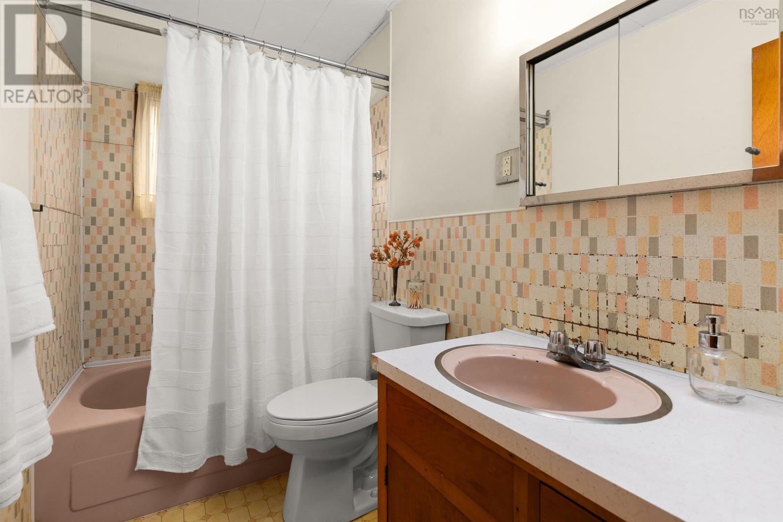2875 Connaught Avenue, Halifax, Nova Scotia  B3L 3A2 - Photo 21 - 202623267