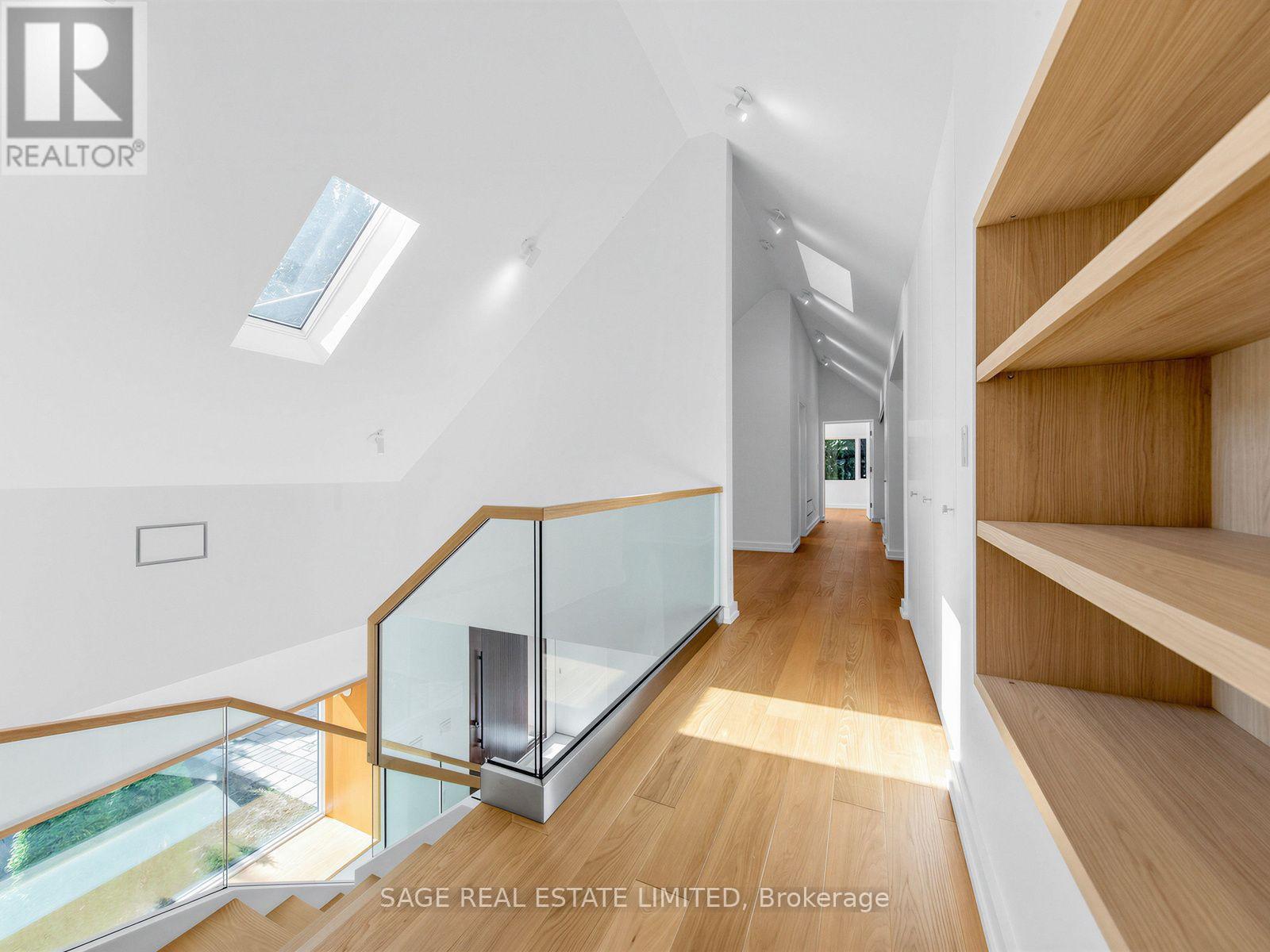 2 Addison Crescent, Toronto, Ontario  M3B 1K8 - Photo 34 - C13782388