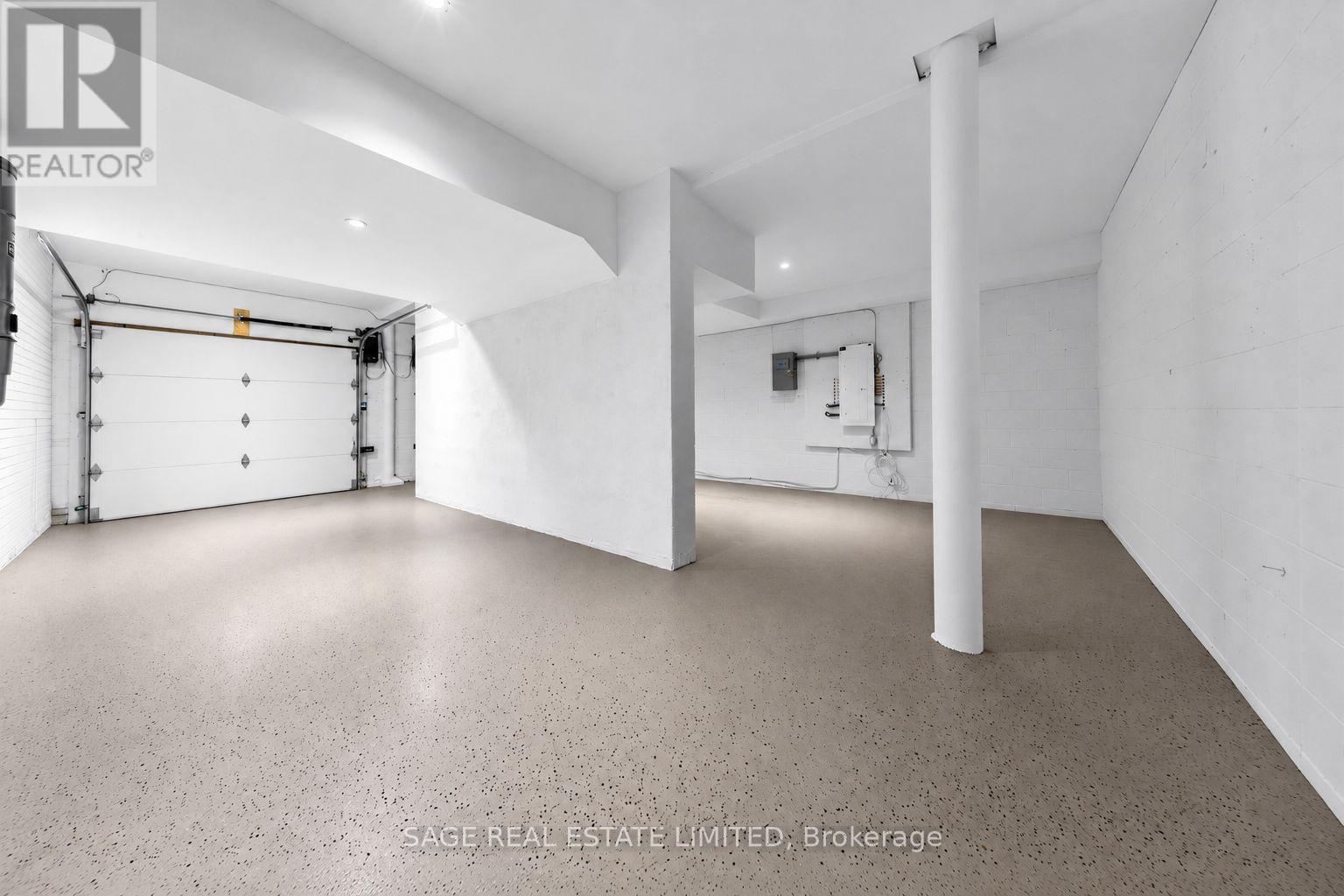 2 Addison Crescent, Toronto, Ontario  M3B 1K8 - Photo 48 - C13782388
