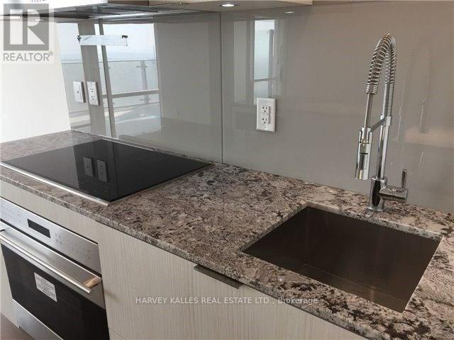 6005 - 1 Bloor Street E, Toronto, Ontario  M4W 0A8 - Photo 10 - C13782496