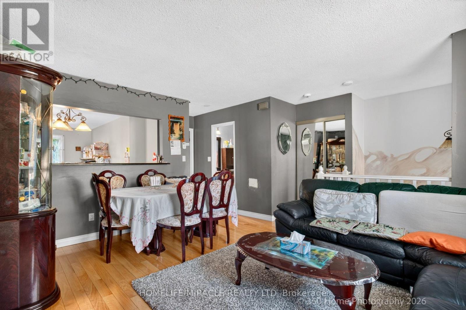 130 Londonderry Street, Oshawa, Ontario  L1J 6Z3 - Photo 7 - E13782480