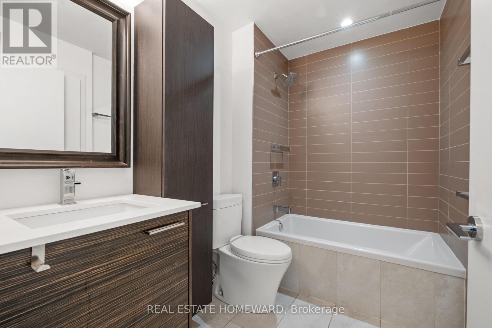 501 - 630 Queen Street E, Toronto, Ontario  M4M 1G3 - Photo 19 - E13782504