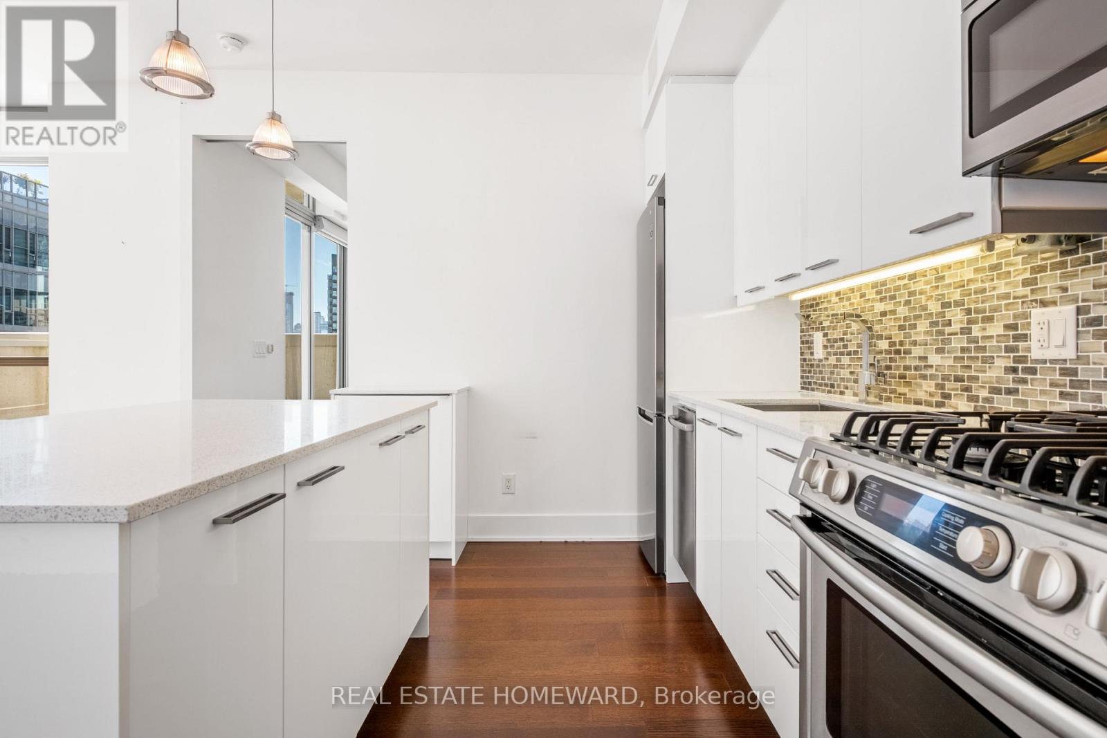 501 - 630 Queen Street E, Toronto, Ontario  M4M 1G3 - Photo 5 - E13782504